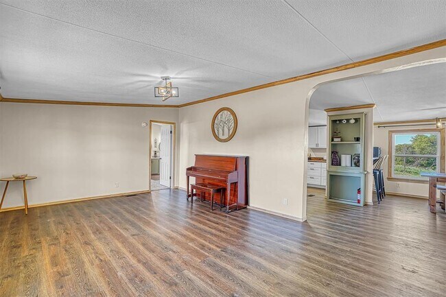 Building Photo - 20735 E County Rd 153