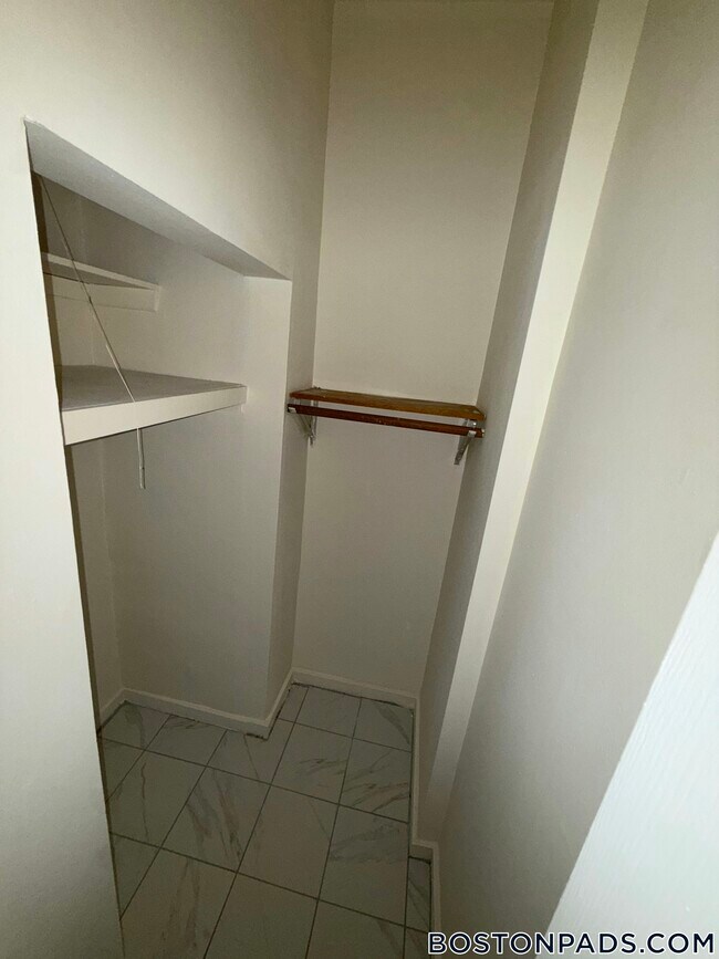 Foto del edificio - 1223 Beacon St