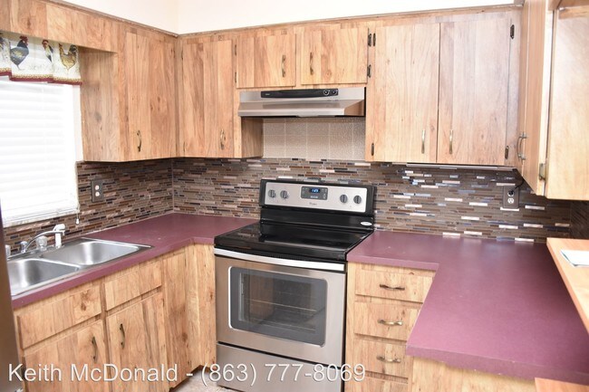 Building Photo - 3 br, 2 bath House - 348 Santiago Ct.