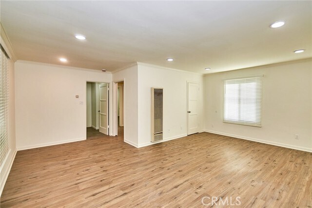 Foto del edificio - 706 Brent Ave