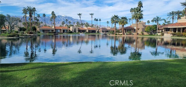 Building Photo - 235 Lakeshore Dr