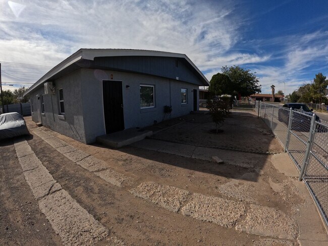 Building Photo - 1255 W. Ethel - B
