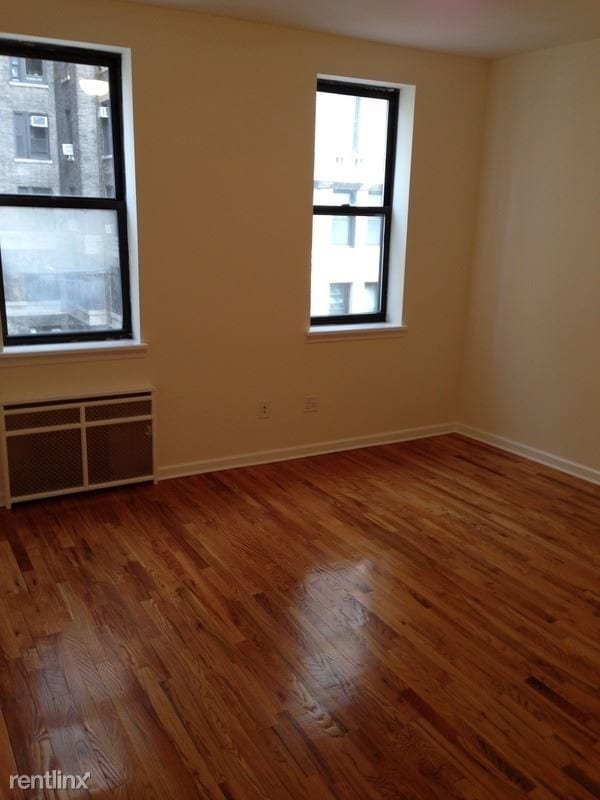 Building Photo - 1 br, 1 bath  - 302 W 105th St