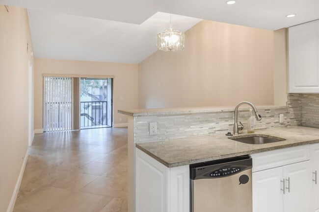 Foto del edificio - 21951 Soundview Terrace