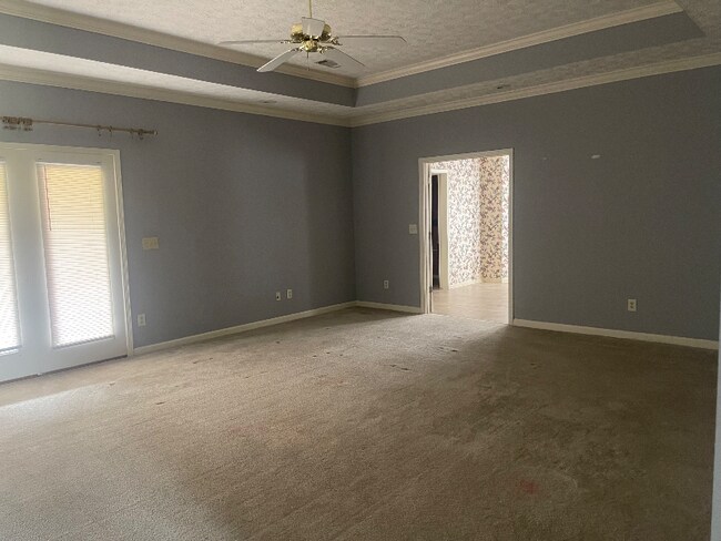 Foto del edificio - 507 Whistlewood Rd