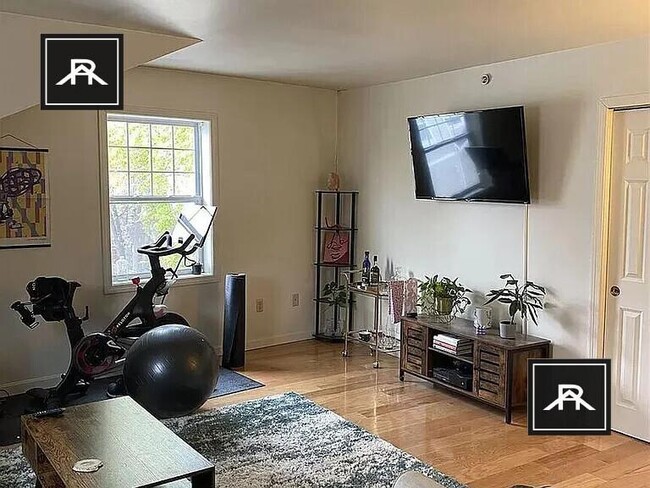 Building Photo - 5 bedroom in Allston MA 02134