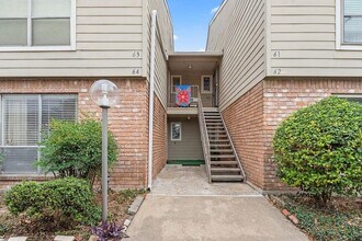 Building Photo - 5005 Georgi Ln