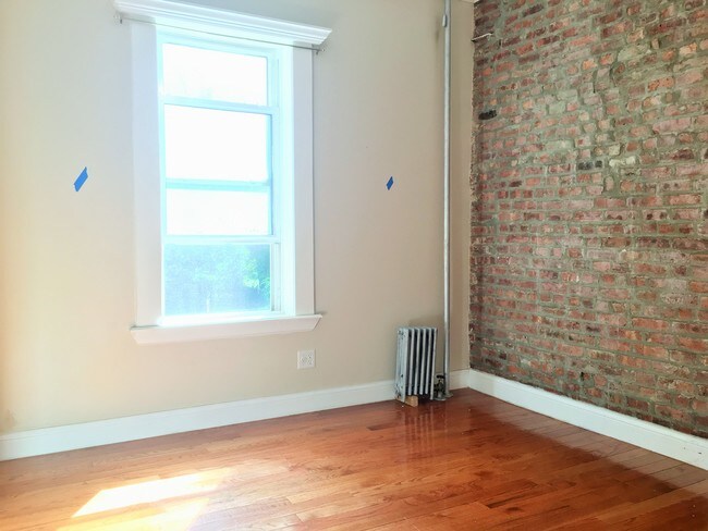 Building Photo - 140 Herkimer St