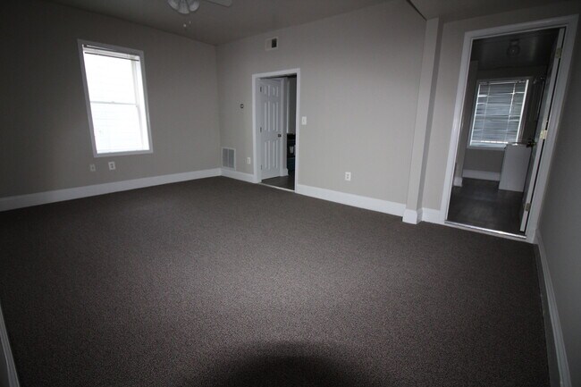 Foto del edificio - 144 Duke of Gloucester St