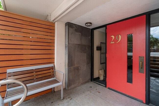 Foto del edificio - 29 Concord Ave