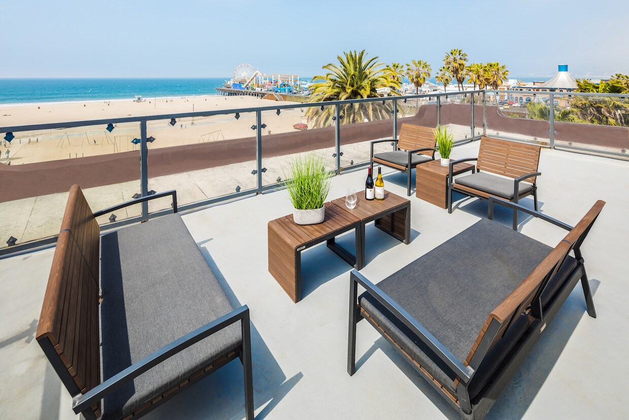 Ocean Front Lodge Apartments Santa Monica Ca Primary Photo Ocean Front Lodge