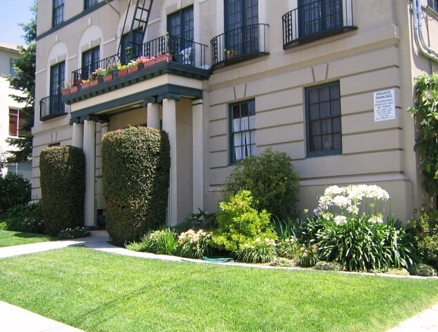 Primary Photo - 2515 Piedmont Ave