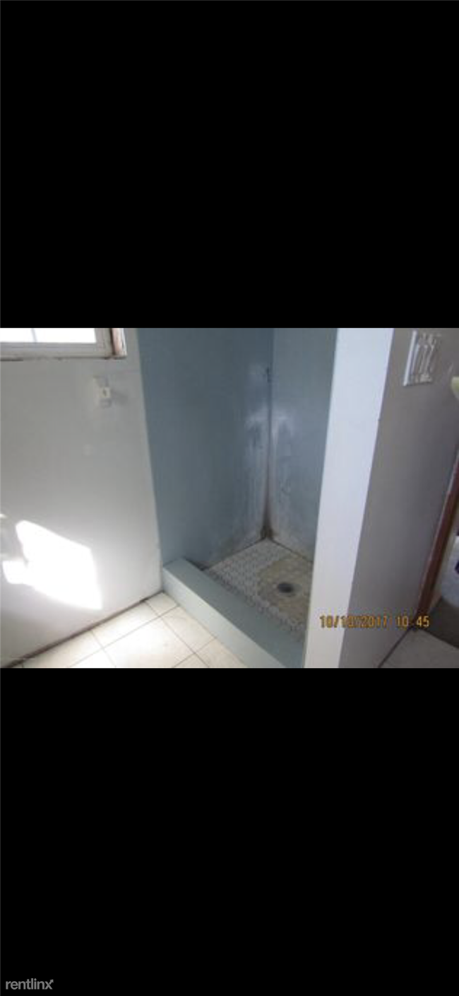 Building Photo - 4 br, 2 bath House - 9 Jackson Ave