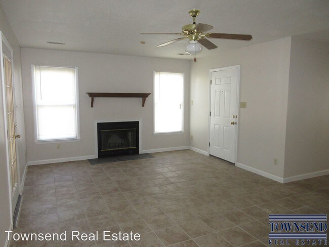 Foto del edificio - 3 br, 2 bath House - 1112 Hoke Loop