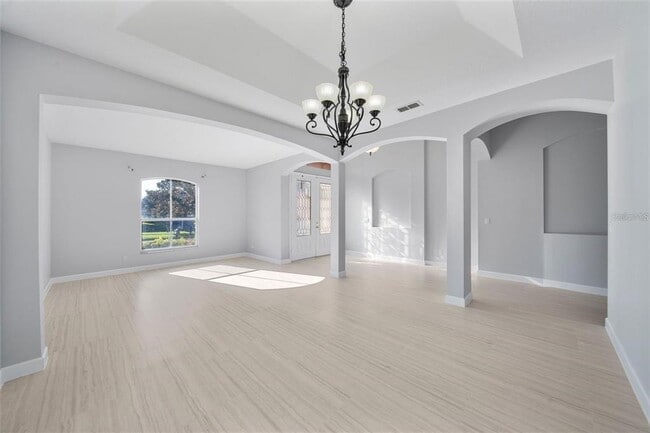 Building Photo - 3434 Bromfield Dr