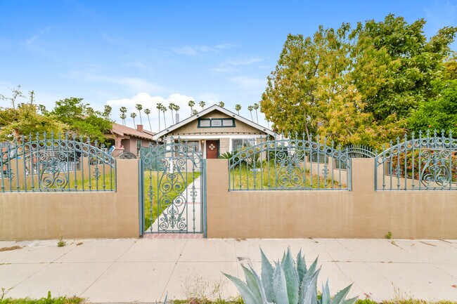 Building Photo - 4511 S Wilton Pl