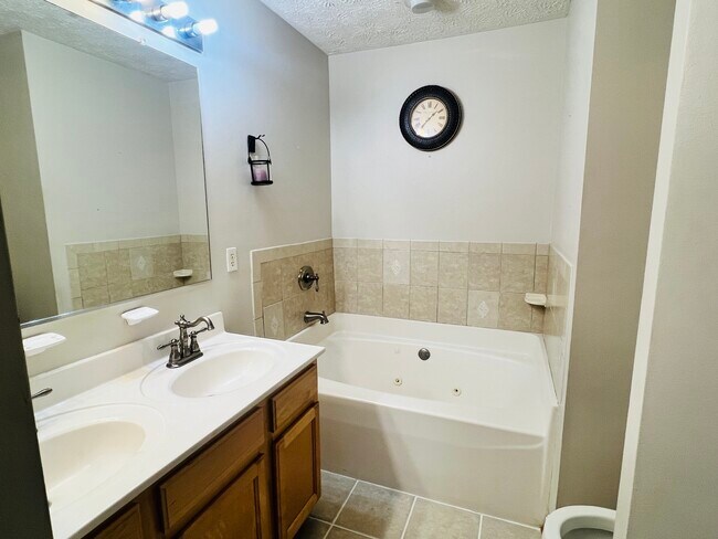 Foto del edificio - 30-G Ironstone