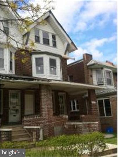Foto del edificio - 6118 Washington Ave