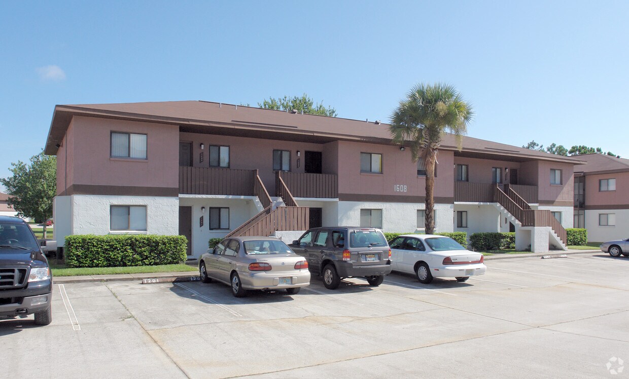 1608 University Ln, Cocoa, FL 32922 Apartments in Cocoa, FL