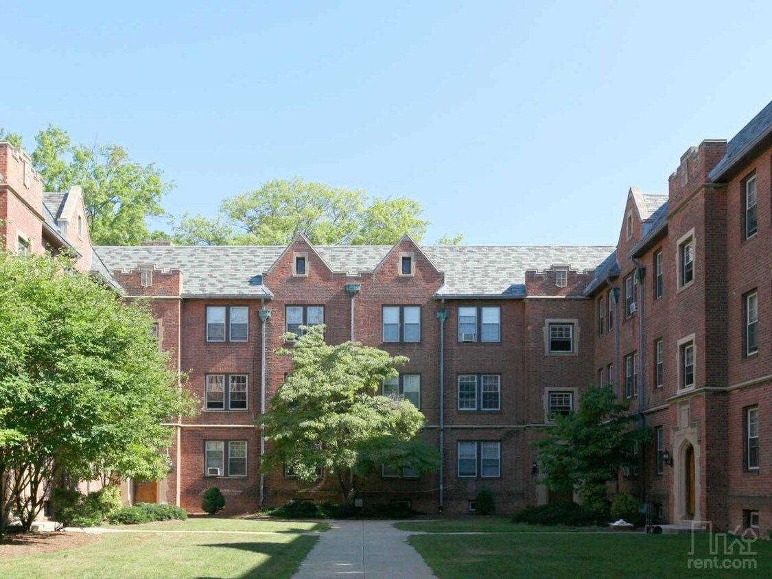 Foto del edificio - 827 Elm St