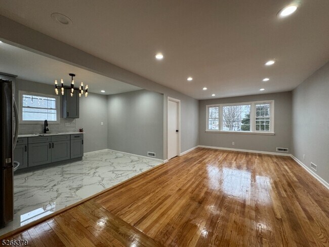 Foto del edificio - 9 Westervelt Pl
