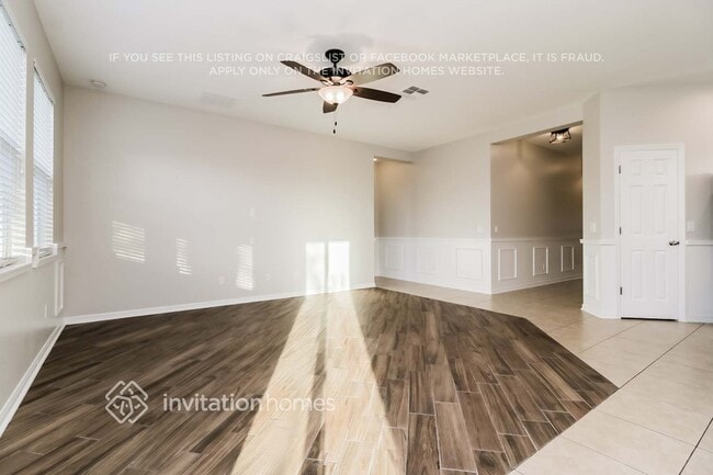 Building Photo - 3512 Rhapsody St