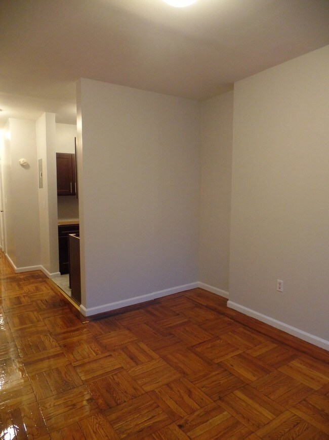 Foto del edificio - 796 9th Ave