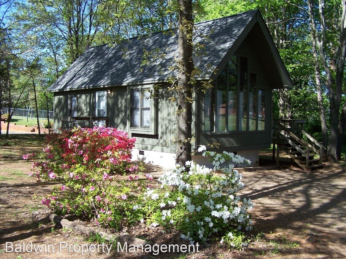 Primary Photo - 1 br, 1 bath House - 7301 REYNOLDA RD.