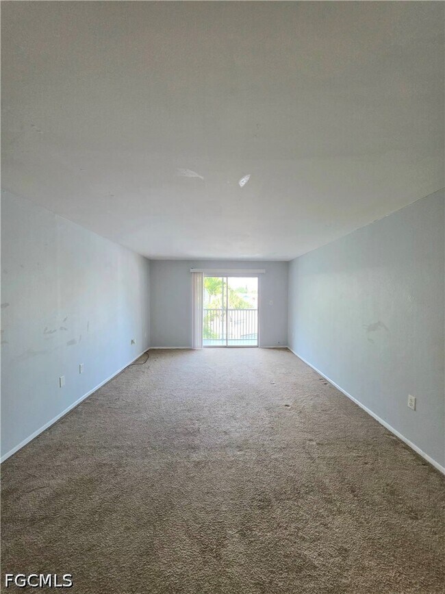 Building Photo - 1849 Maravilla Ave