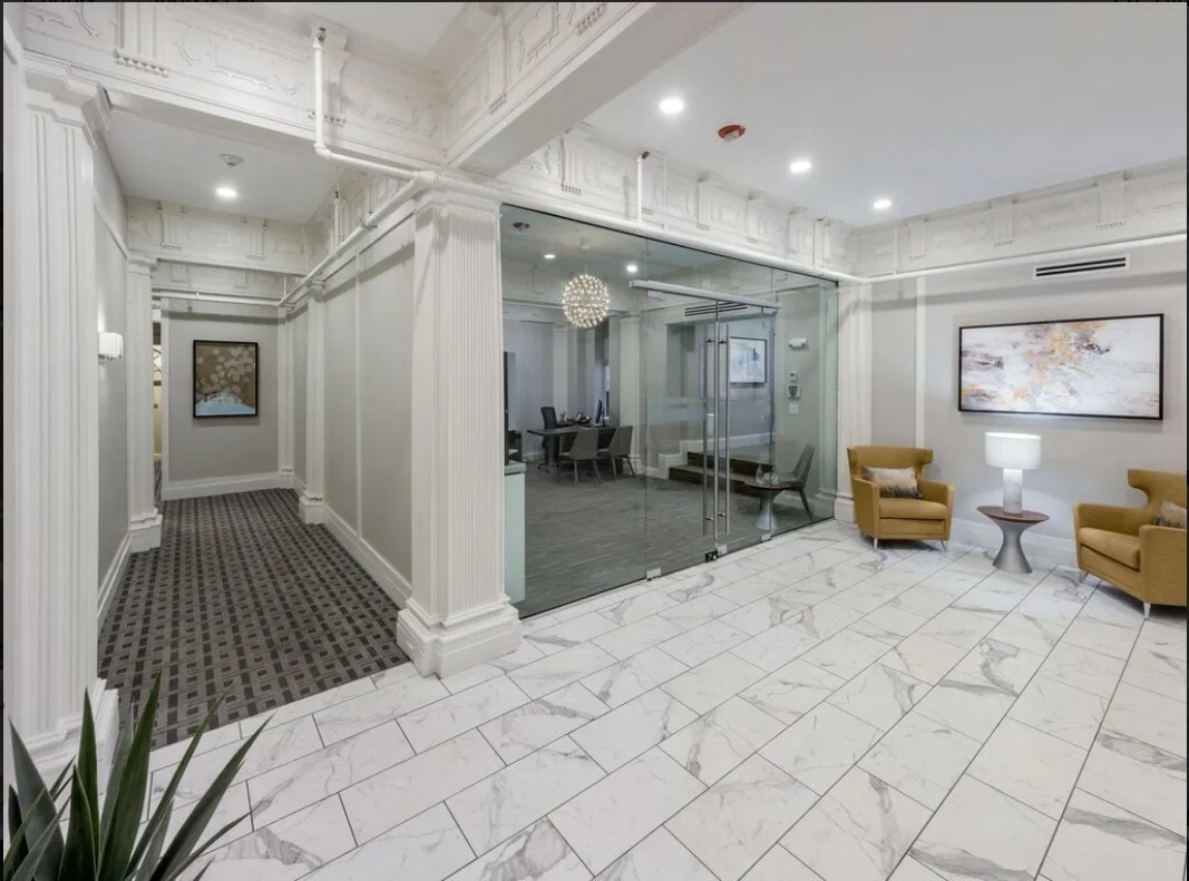 Foto del edificio - 79 Westland Ave