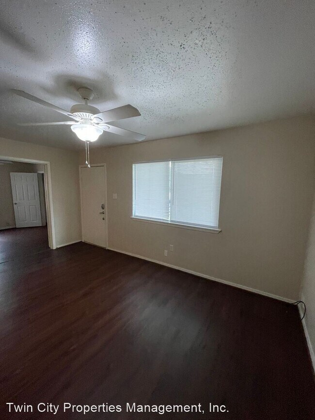 Building Photo - 4 br, 2 bath House - 304 B Richards