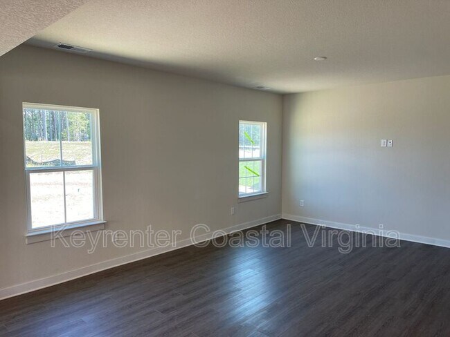 Foto del edificio - 105 Brentwood Cv