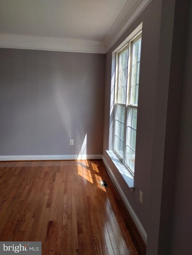 Foto del edificio - 9320 Laurel Oak Dr