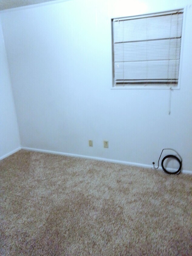 dormitorio - 681 Teleran St