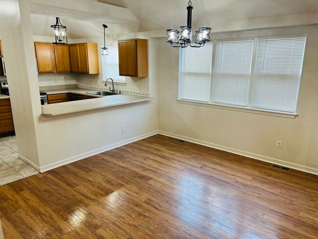 Building Photo - 4557 Butler Ave