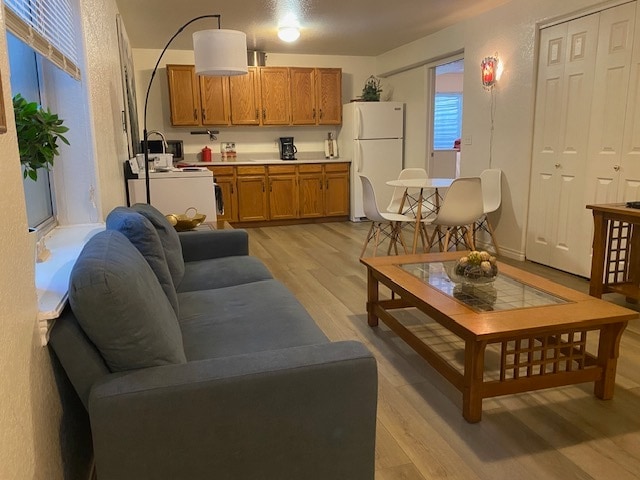 Photo - 214 N Michigan Ave Apartment