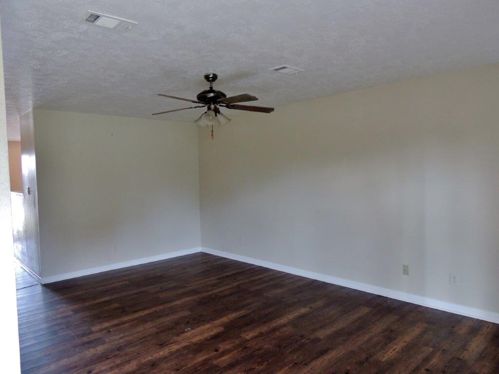 Primary Photo - 810 San Pedro Dr