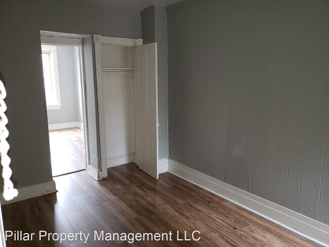 Building Photo - 3 br, 1 bath House - 30 Montgomery Place
