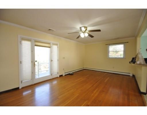Foto del edificio - 34 Hunters Brook Rd