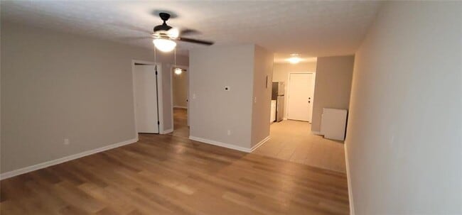 Foto del edificio - 2888 Parrott Ave NW