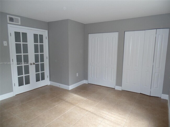 Foto del edificio - 2405 NW 33rd St