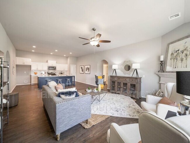 Foto del edificio - 2425 W Imperial Ct