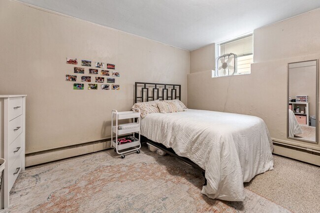 Foto del edificio - 903 Zeisler St