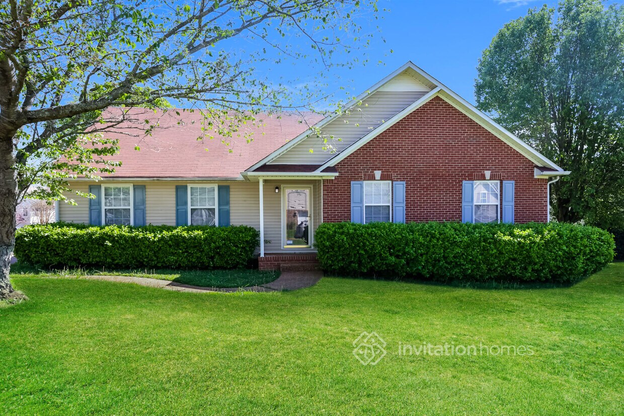 Primary Photo - 2033 Prescott Way