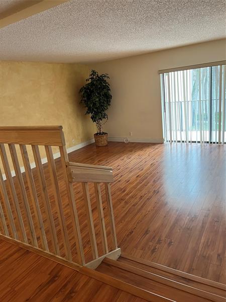 Foto del edificio - 4725 SW 62nd Ave