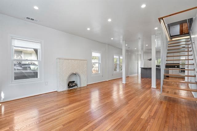 Building Photo - 825 Thomasson Dr