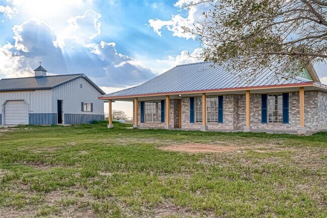 Foto del edificio - 7520 Vincik Ehlert Rd