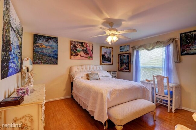 Foto del edificio - 3 br, 2 bath House - 113 Pennfield St