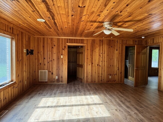 Building Photo - 6530 North Carolina 33 - A