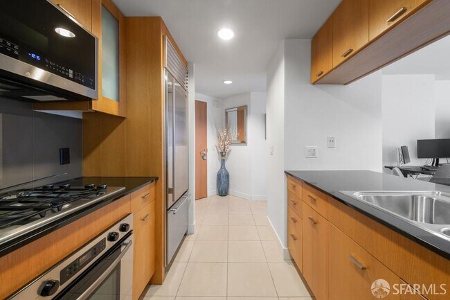Foto del edificio - 355 1st St